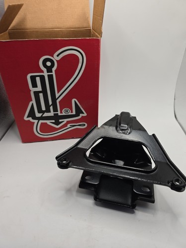 Engine torque strut - engine,